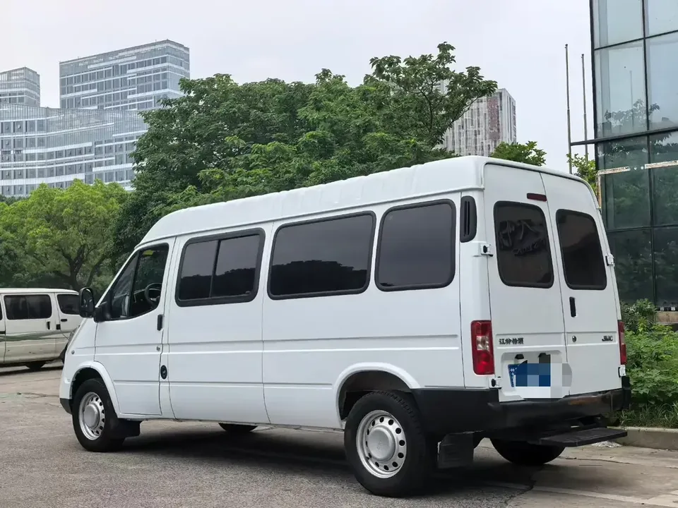 Jiangling Teshun Teshun 2021 2.8T Space King Taurus Model Long Axis Medium High Top Rear Single Tire - 6 Seater Diesel National VI JX493 2023 — миниатюра 2
