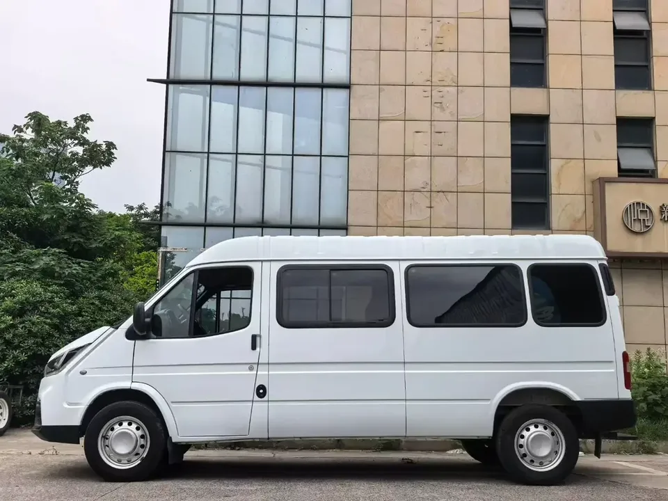 Jiangling Teshun Teshun 2021 2.8T Space King Taurus Model Long Axis Medium High Top Rear Single Tire - 6 Seater Diesel National VI JX493 2023 — миниатюра 4