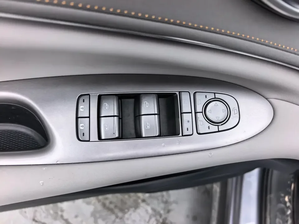 BYD Sea Lion 06DM Sea Lion 06DM 2025 DM-i 205KM Navigator Pro Edition 2025 — thumbnail 5