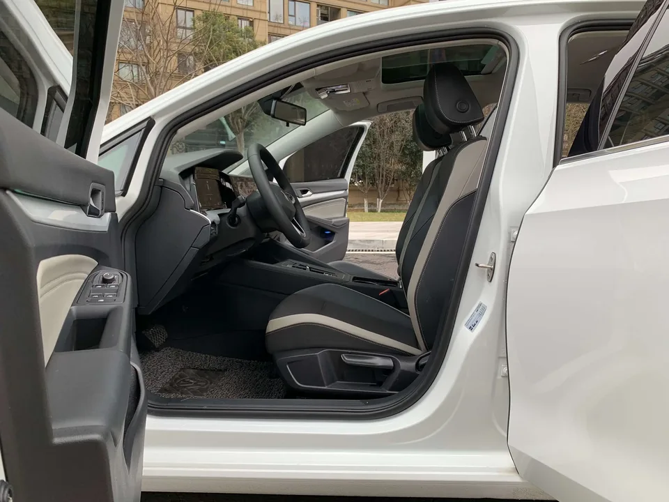 Volkswagen Golf golf 2023 280TSI DSG Pro 2022 — thumbnail 5