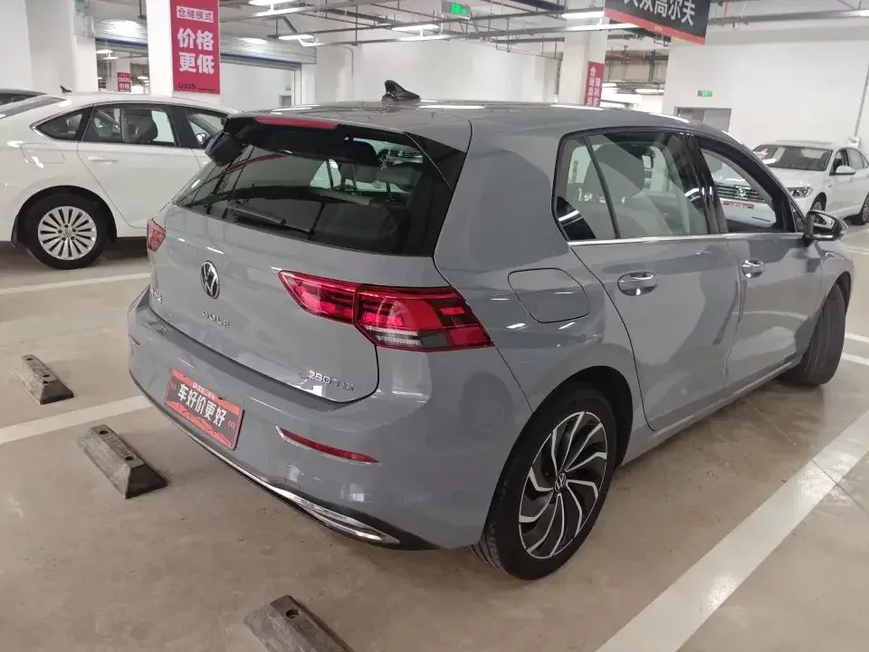 Volkswagen Golf golf 2023 280TSI DSG Pro facelift 2024 — thumbnail 4