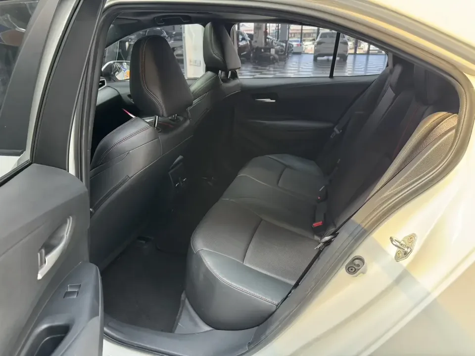 Toyota Levin Lei Ling 2021 185T CVT Sports Edition 2022 — thumbnail 5