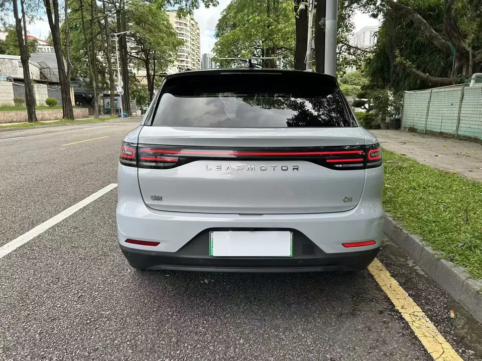 Leapmotor Zero running C11 Zero running C11 2023 500 Comfort Edition 2023 — миниатюра 2