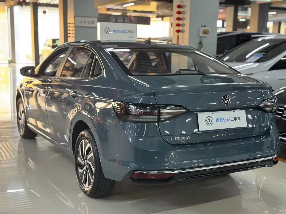 Volkswagen Lavida Lavida 2023 New 1.5L Automatic New Edition 2023 — thumbnail 4