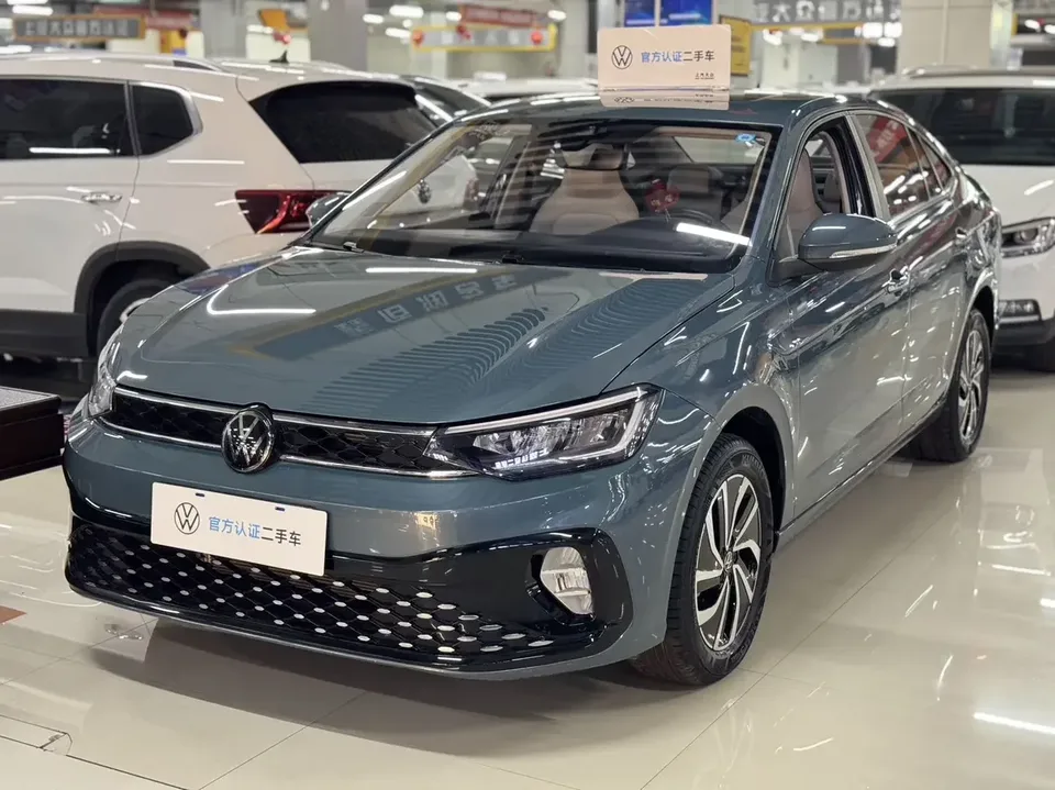 Volkswagen Lavida Lavida 2023 New 1.5L Automatic New Edition 2023 — photo 1, buy with delivery to Moscow