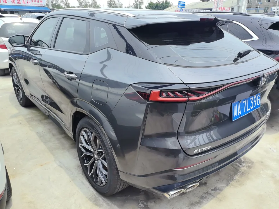 Changan Uni-Z Changan UNI-Z 2025 1.5T DCT Premium 2025 — thumbnail 4