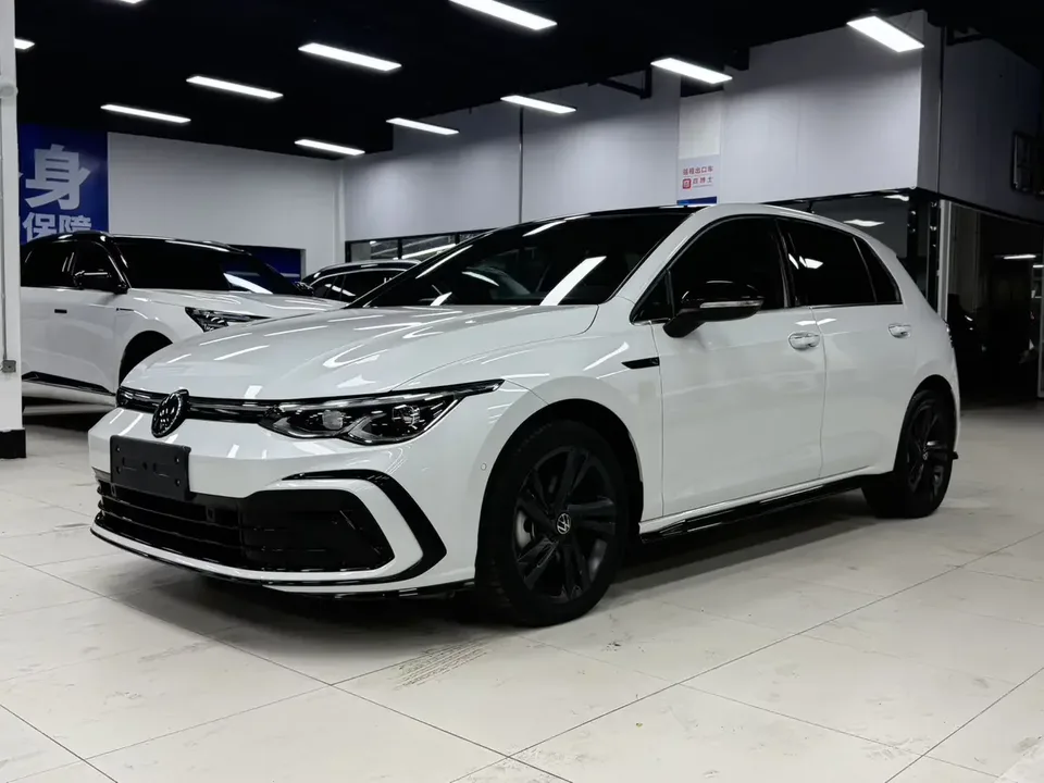 Volkswagen Golf golf 2022 280TSI DSG R-Line 2022 — photo 1, buy with delivery to Moscow