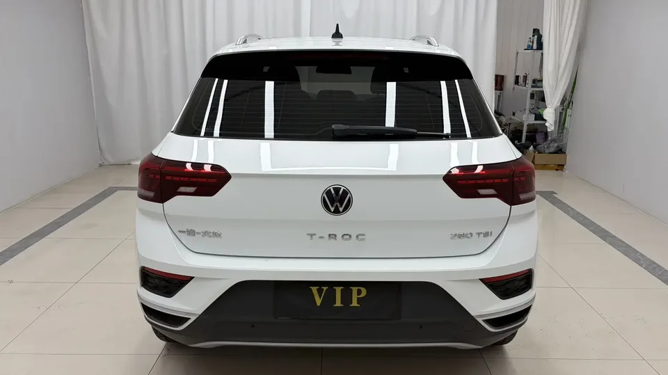 Volkswagen T-Roc TANG 2022 280TSI DSG 2WD Comfort PLUS 2022 — миниатюра 2