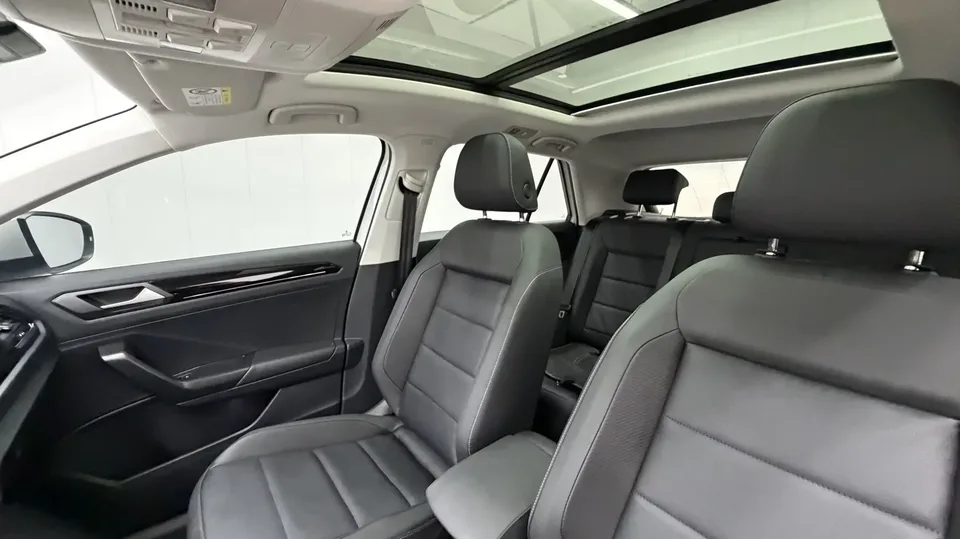 Volkswagen T-Roc TANG 2022 280TSI DSG 2WD Comfort PLUS 2022 — миниатюра 5