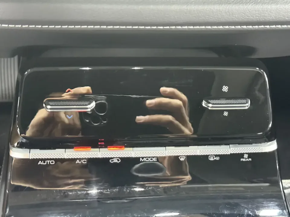 Wuling Capgemini Victory Capgemini Victory 2020 1.5T CVT flagship model 2022 — thumbnail 3