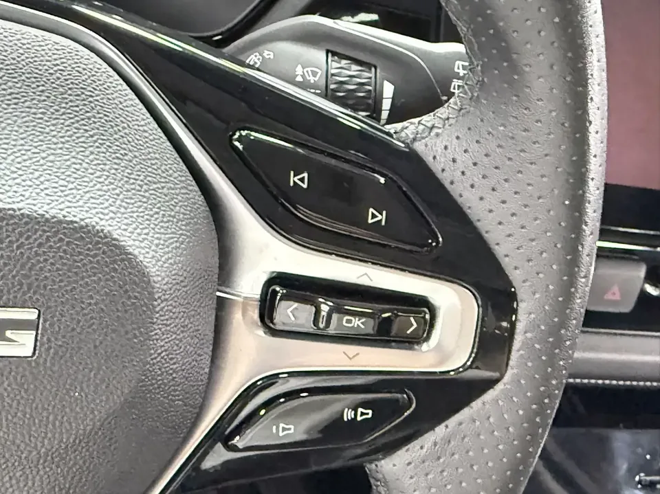 Wuling Capgemini Victory Capgemini Victory 2020 1.5T CVT flagship model 2022 — thumbnail 5
