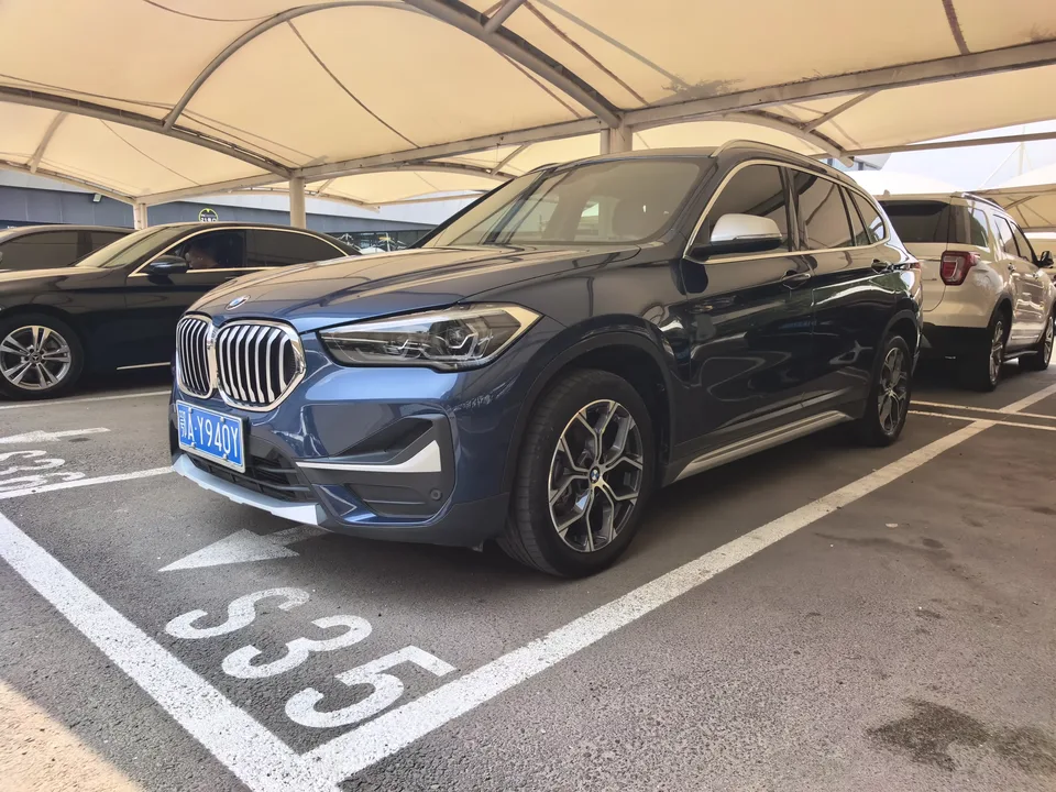 BMW X1 BMW X1 2022 sDrive20Li Fashion 2022 — photo 1, buy with delivery to Moscow