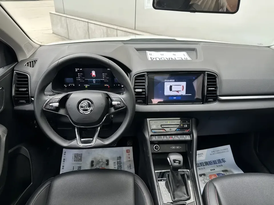 Skoda Karoq Korok 2024 TSI280 Luxury Edition 2024 — thumbnail 3