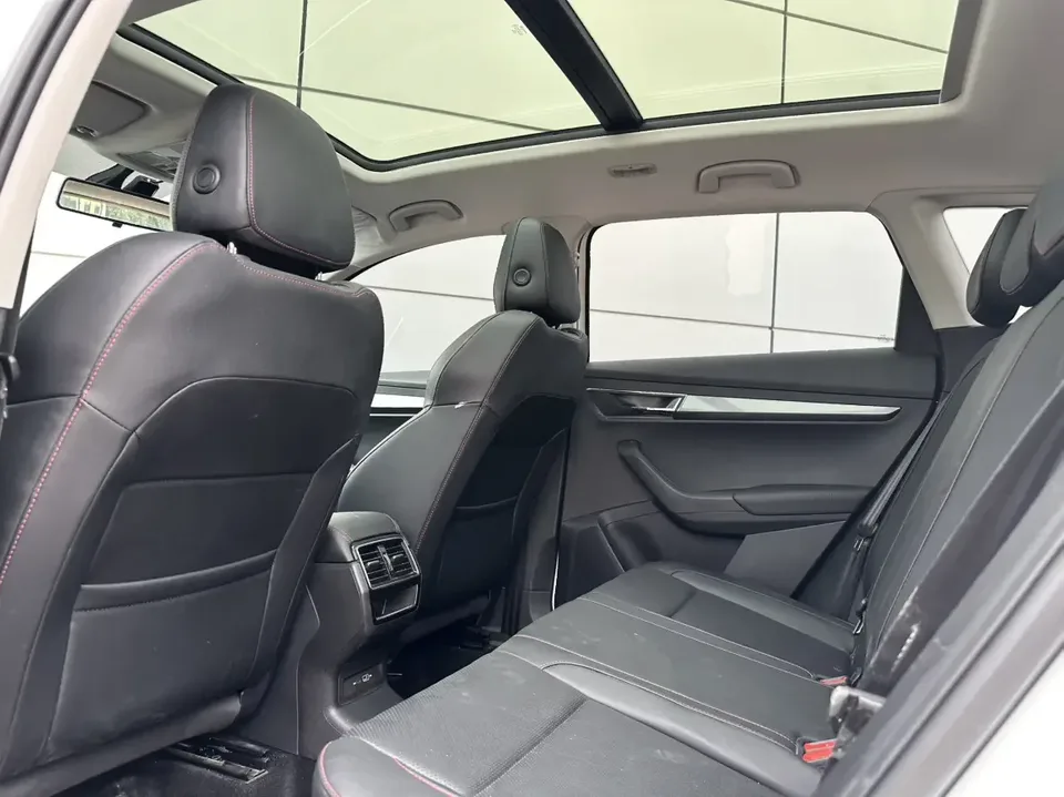 Skoda Karoq Korok 2024 TSI280 Luxury Edition 2024 — thumbnail 4