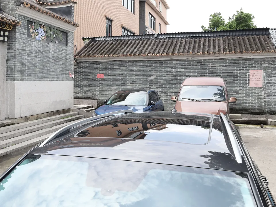 Volkswagen Tharu tuyue 2022 280TSI 2WD Deluxe Edition 2022 — thumbnail 5