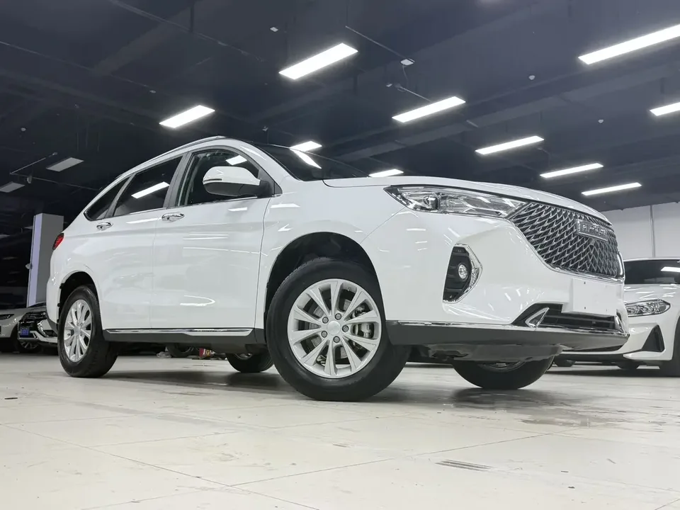 Haval M6 Haval M6 2023 PLUS 1.5T DCT Luxury Intelligent Connection 2023 — thumbnail 3