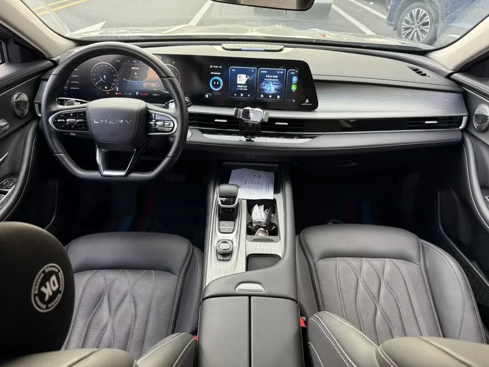 Chery Arrizo 8 Arrizo 8 2022 1.6TGDI DCT Elegant 2024 — thumbnail 2