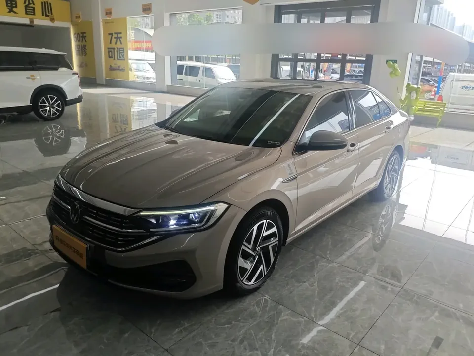 Volkswagen Sagitar Sagitar 2023 300TSI DSG Beyond Edition 2024 — photo 1, buy with delivery to Moscow