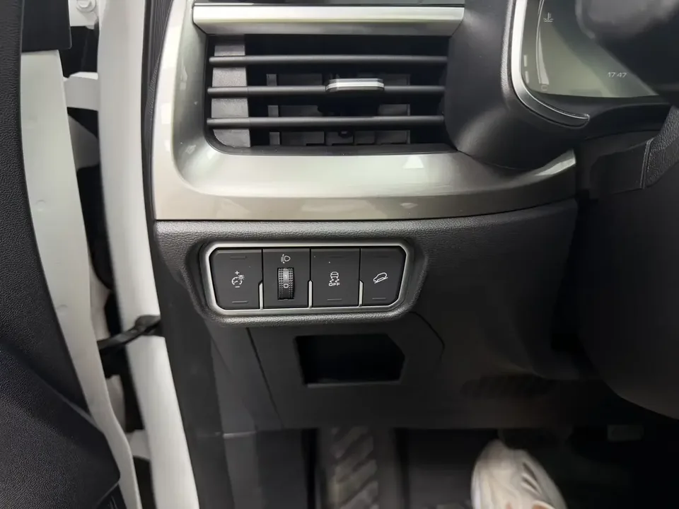 Haval H6 Haval H6 2021 National Trend Edition 1.5T Automatic Champion Edition 2022 — thumbnail 4