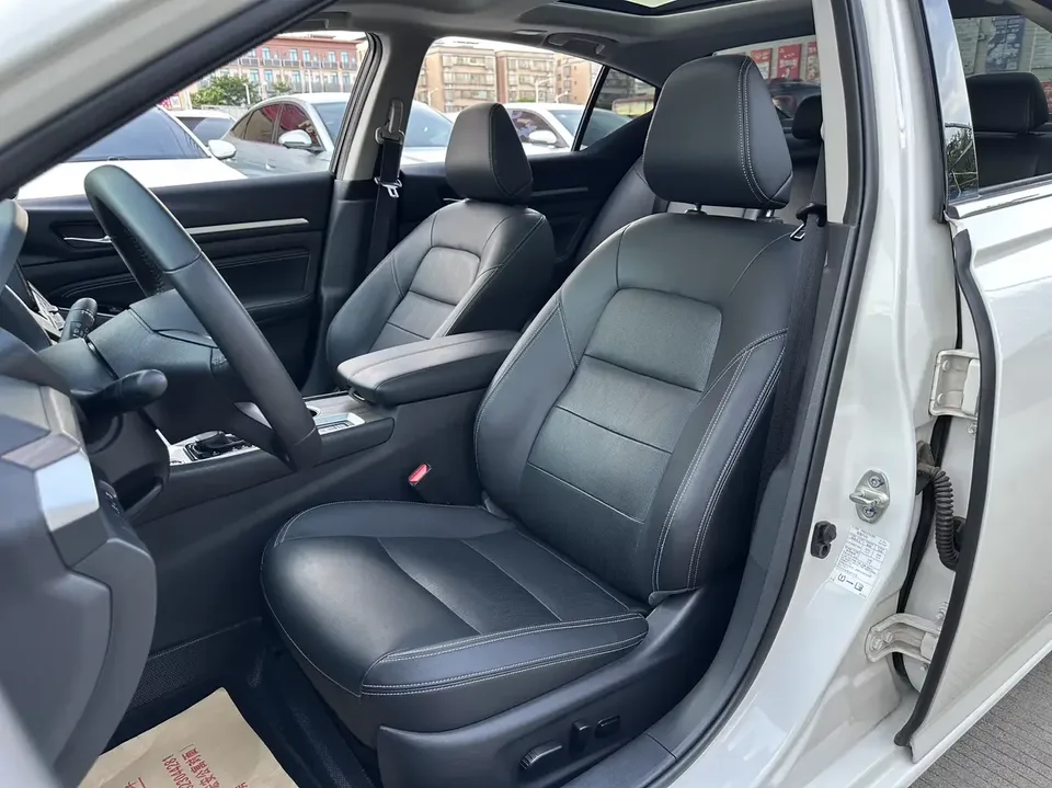 Nissan Altima Sound of nature 2021 2.0L XL Comfort Edition 2023 — thumbnail 4