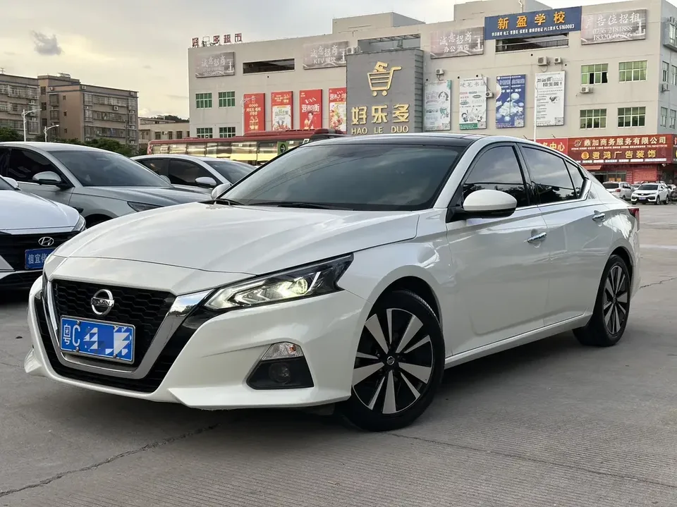 Nissan Altima Sound of nature 2021 2.0L XL Comfort Edition 2023 — photo 1, buy with delivery to Moscow