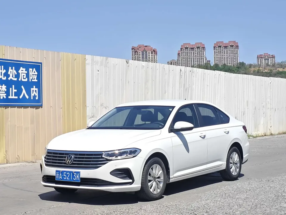 Volkswagen Lavida Lavida 2024 1.5L Automatic Deyi Edition 2024 — photo 1, buy with delivery to Moscow