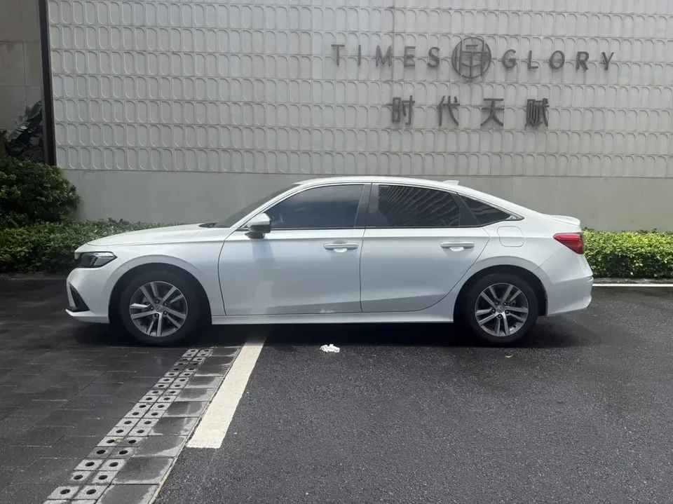 Honda CIVIC Civic 2022 240TURBO CVT Dynamic Edition 2024 — thumbnail 4