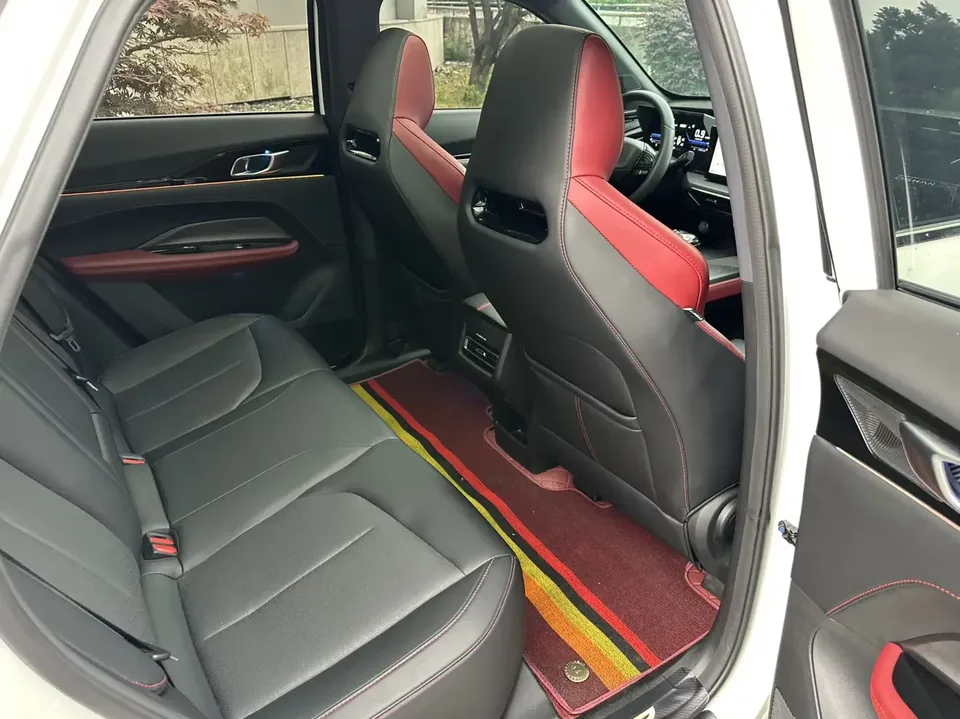 Oshan Changan Auchan Z6 Changan Auchan Z6 2023 Blue Whale 1.5T DCT Smart Cool 2024 — thumbnail 3