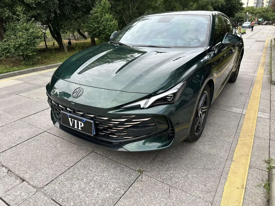 MG 7 MG7 2023 1.5T DCT Deluxe Edition 2025 — photo 1, buy with delivery to Moscow