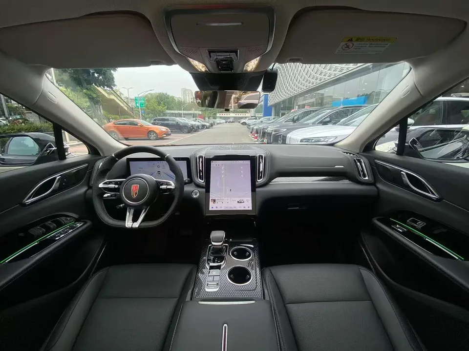 Hongqi HS3 PHEV Hongqi HS3 PHEV 2025 125km Jinwei PLUS 2 Millionth Commemorative Edition 2026 — thumbnail 4