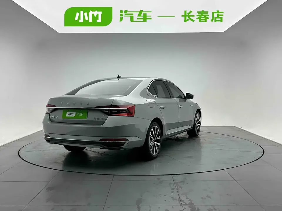 Skoda Superb Speedy 2022 TSI280 DSG Premium Edition 2022 — thumbnail 2