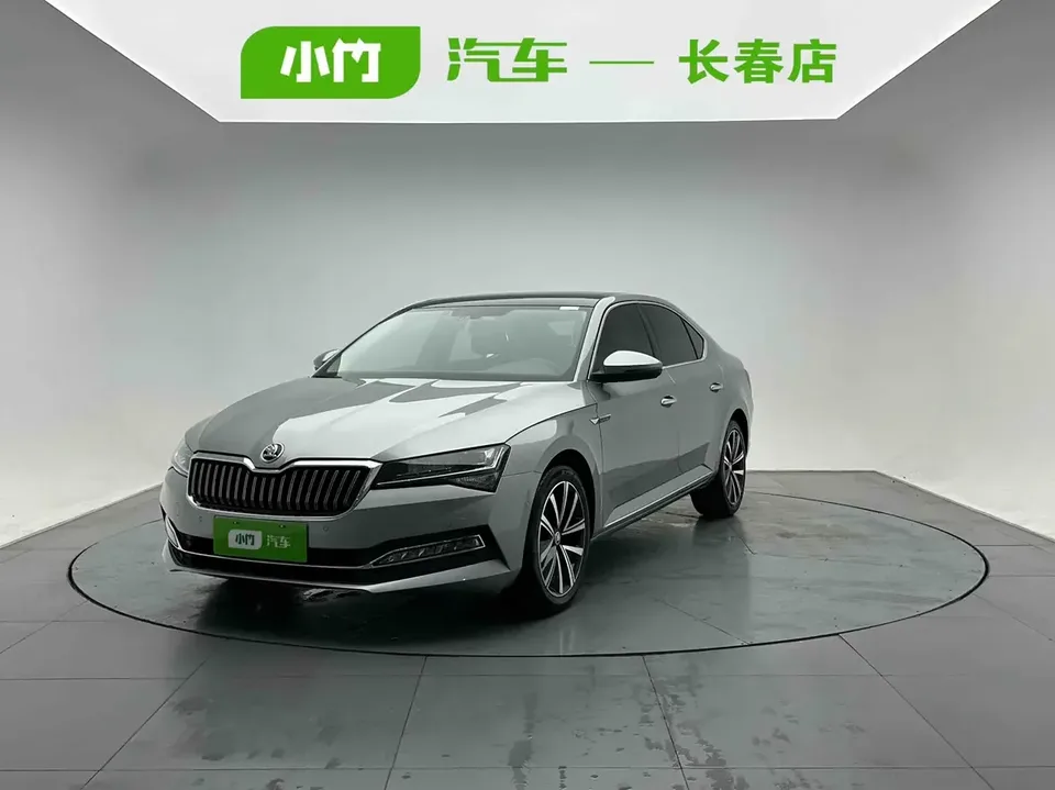 Skoda Superb Speedy 2022 TSI280 DSG Premium Edition 2022 — photo 1, buy with delivery to Moscow