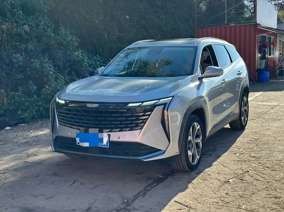 Geely Atlas L Boyue L 2023 1.5TD DCT Premium 2022 — photo 1, buy with delivery to Moscow