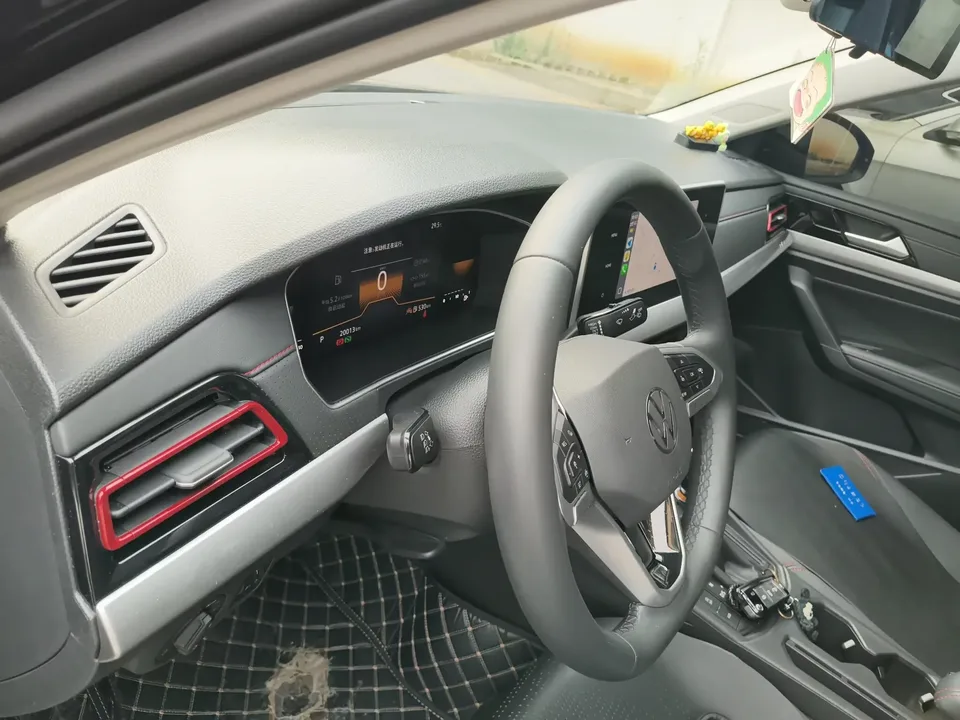 Volkswagen Lavida Lavida 2024 300TSI DSG Starry Sky Edition 2025 — thumbnail 4