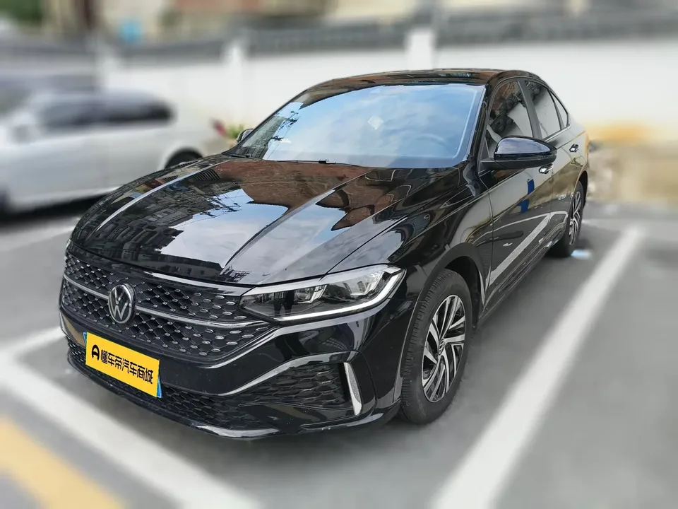 Volkswagen Lavida Lavida 2024 300TSI DSG Starry Sky Edition 2025 — photo 1, buy with delivery to Moscow