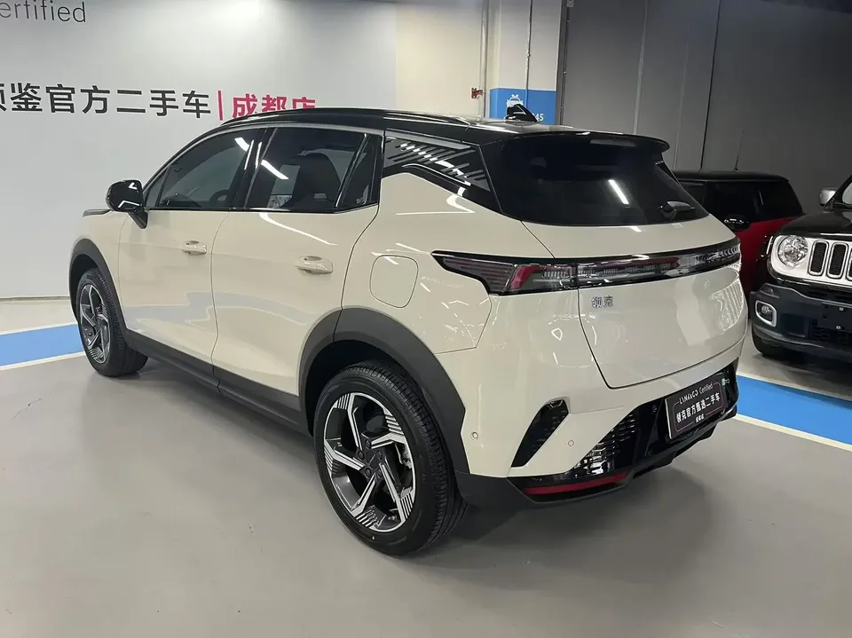 Lynk & Co 06 Lynk & Co 06 2025 Renew 1.5T Halo 2025 — thumbnail 2