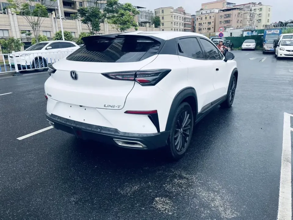 Changan UNI-T Changan UNI-T 2022 1.5T Flagship 2023 — thumbnail 2