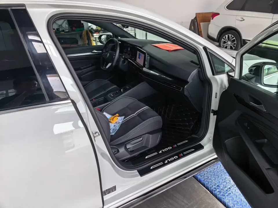 Volkswagen Golf golf 2021 280TSI DSG R-Line 2022 — thumbnail 3