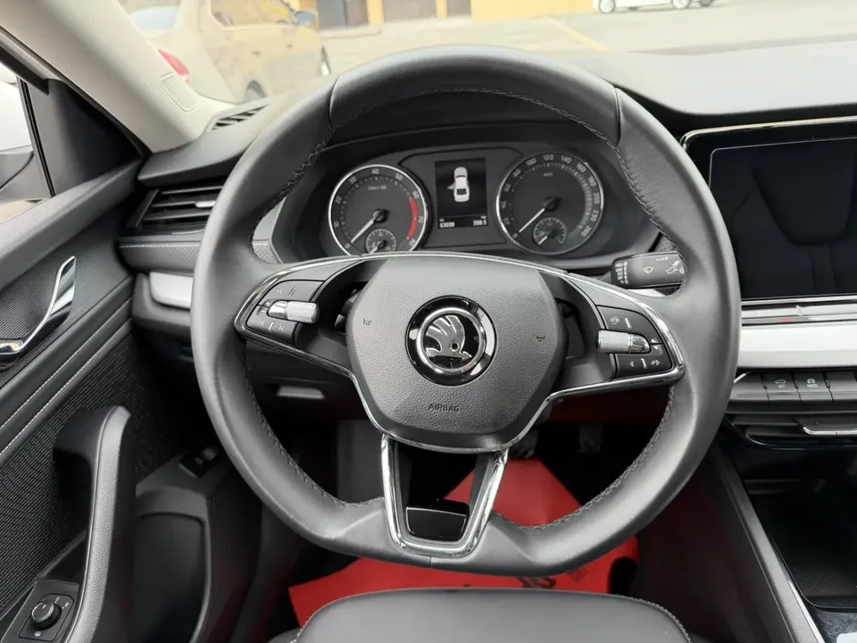 Skoda Octavia Octavia 2022 PRO TSI280 DSG Premium Edition 2023 — thumbnail 5