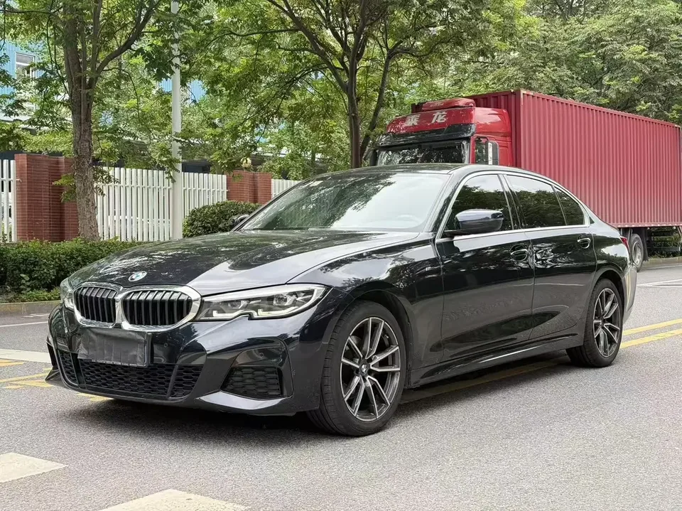 BMW 3 Series BMW 3 Series 2022 320Li M Sport Package 2022 — photo 1, buy with delivery to Moscow