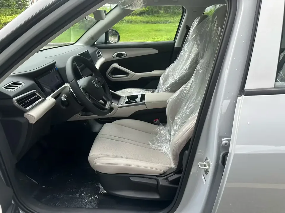 BYD Yuan Up Yuan UP 2025 Smart Driving Edition 401KM Vitality Edition 2026 — thumbnail 5