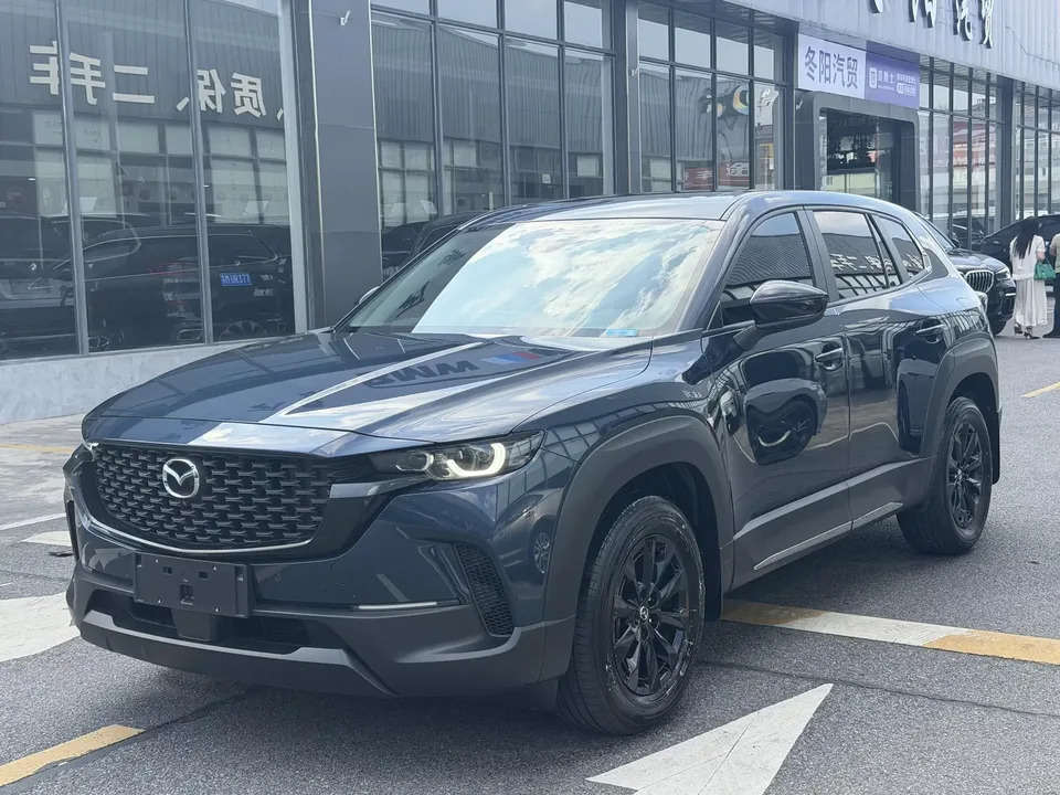 Mazda CX-50 OK Mazda CX-50 OK 2023 2.0L Automatic Leading Edition 2023 — photo 1, buy with delivery to Moscow