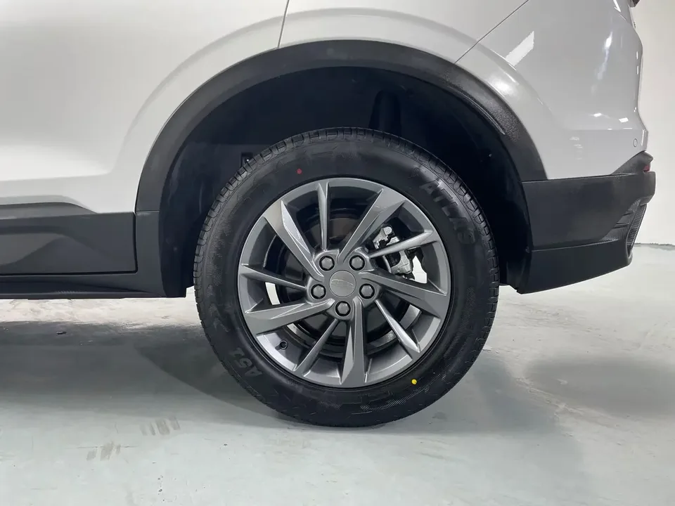Geely Coolray SX11 Binyue 2025 1.5L CVT Super MAX 2025 — thumbnail 3