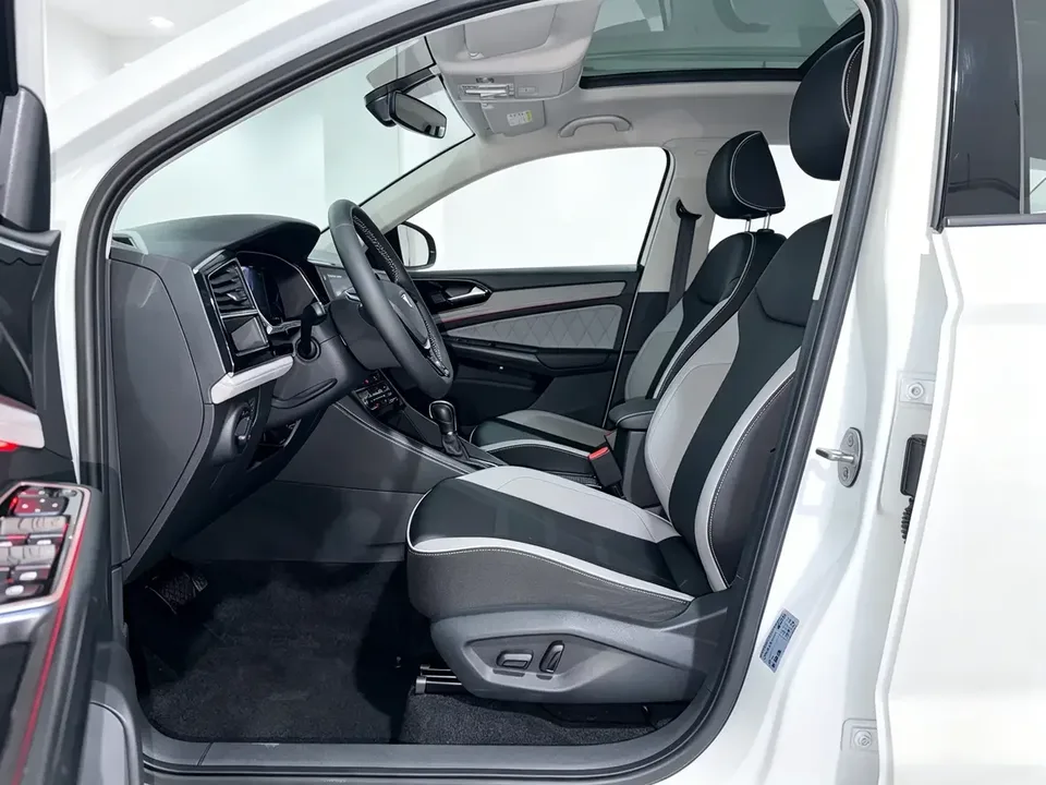 Jetta VS7 Jetta VS7 2023 280TSI Automatic High Gloss Glory Edition 2023 — thumbnail 3