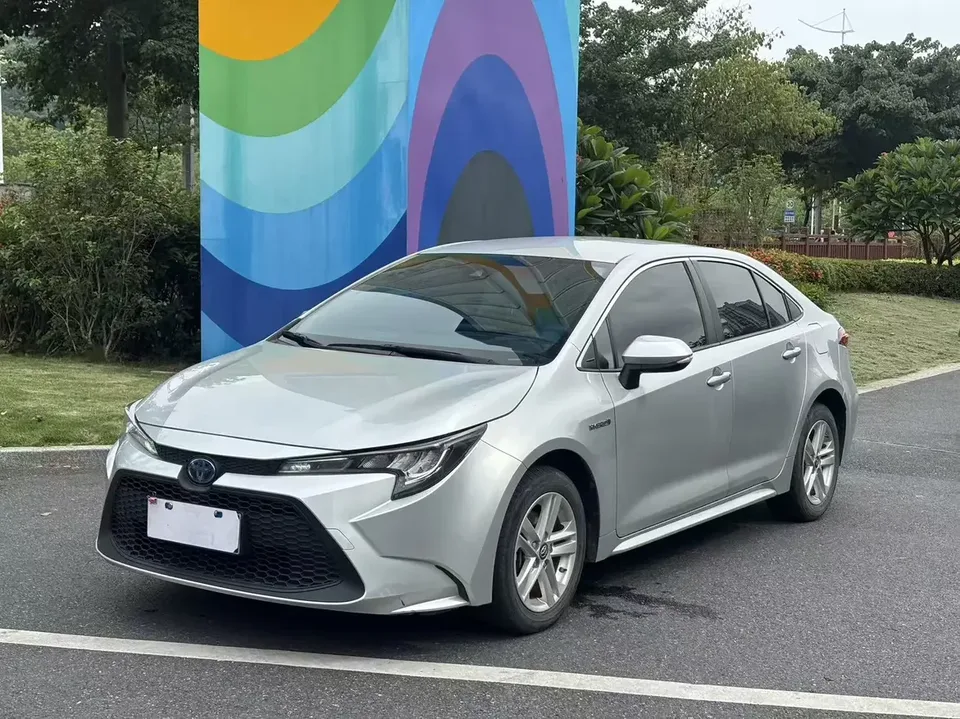 Toyota Levin Lei Ling 2023 Hybrid 1.8L Leading Edition 2023 — photo 1, buy with delivery to Moscow