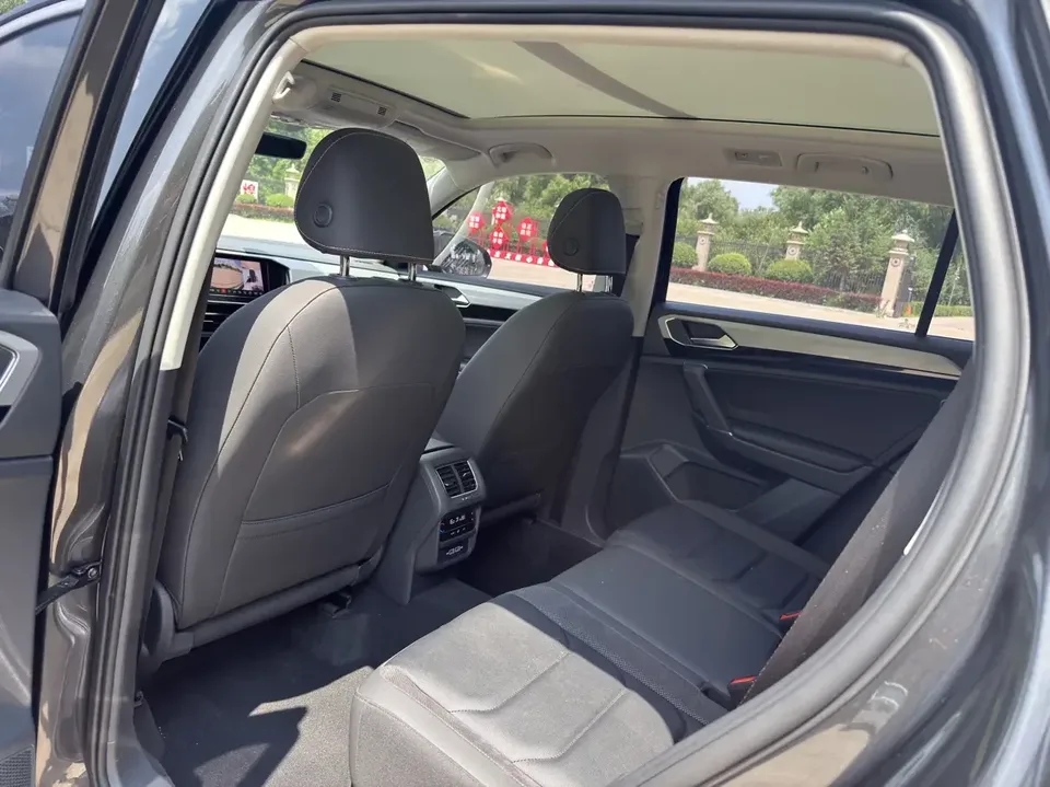 Volkswagen Tayron Tanyue 2022 280TSI 2WD Luxury Smart Edition 2022 — thumbnail 5