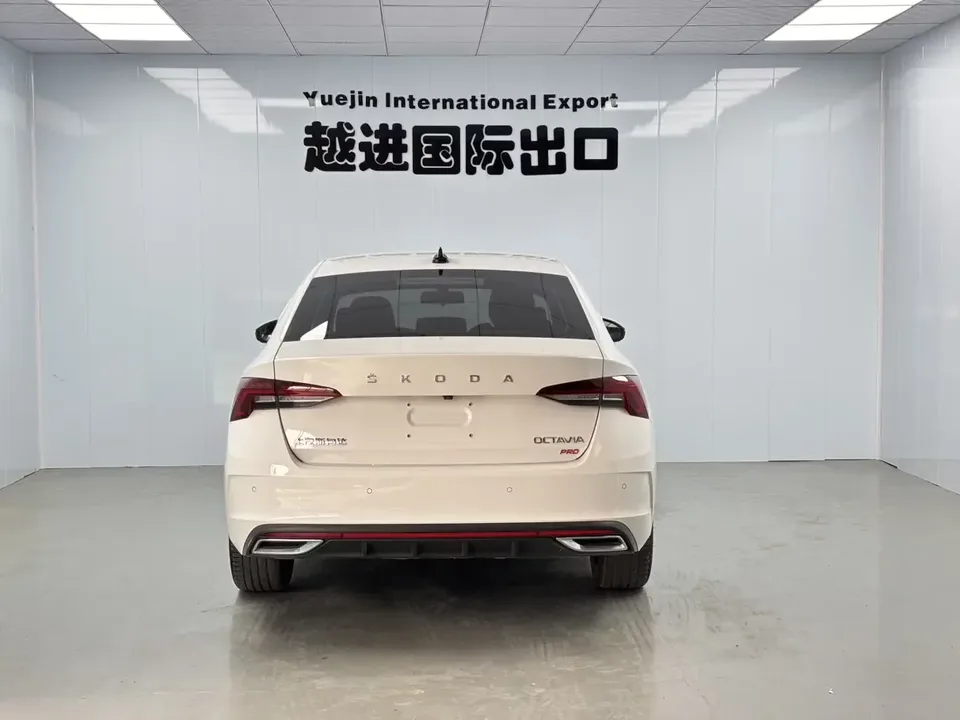 Skoda Octavia Octavia 2022 PRO TSI280 DSG Luxury Edition 2022 — thumbnail 2