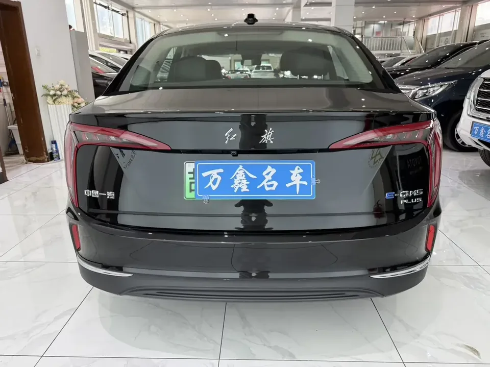 Hongqi E-QM5 Hongqi E-QM5 2024 610KM PLUS version 100kW 2024 — thumbnail 2