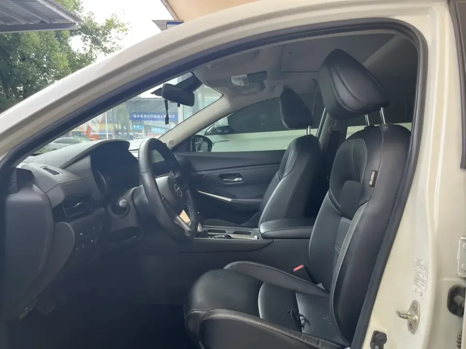 Nissan Sylphy Sylphy 2022 1.6L XL CVT Enjoy Edition 2022 — миниатюра 3