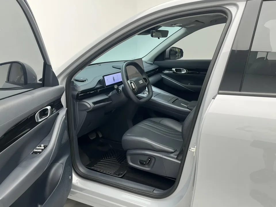 Geely Galaxy E5 Galaxy E5 2024 440km Explorer Edition 2024 — thumbnail 5